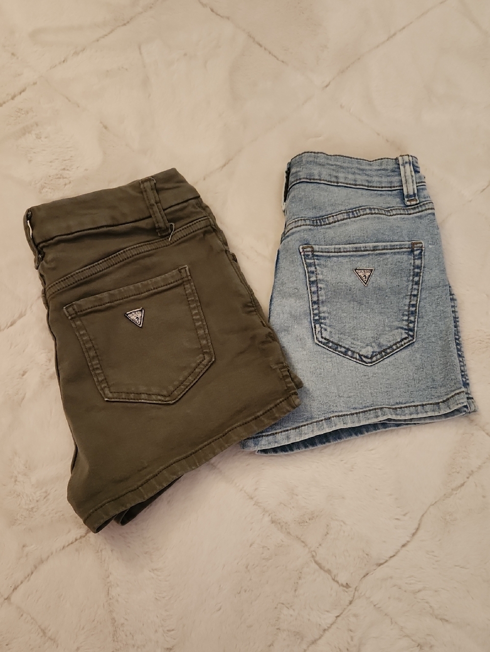 2 Guess Shorts 24